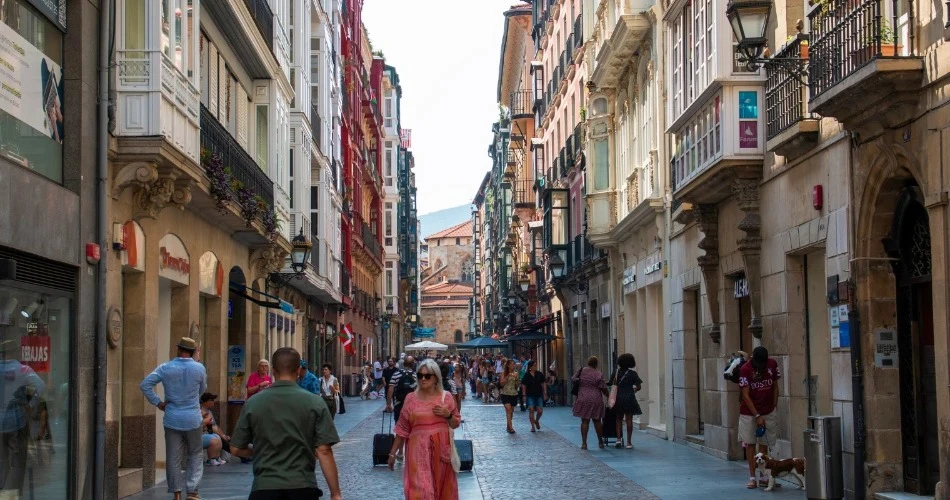 Explore Anaheim: Top Attractions, Activities & Experiences